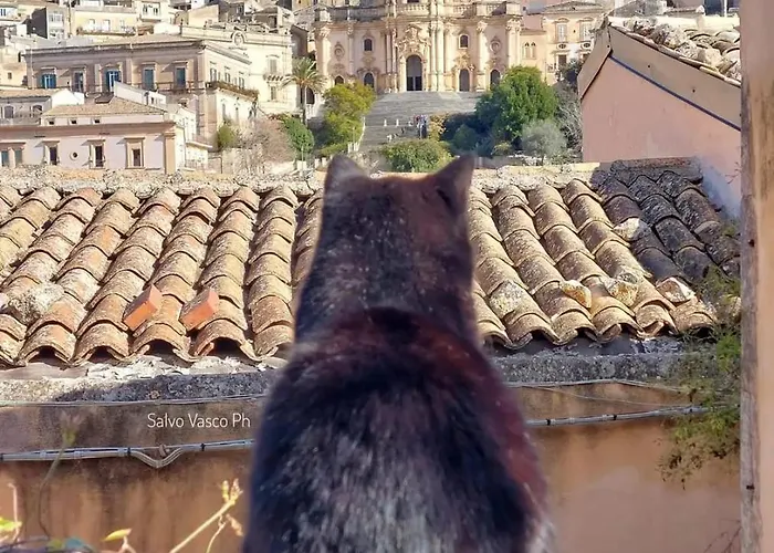 Metaphora - & Experiences In Modica