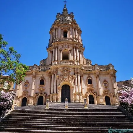 Metaphora - & Experiences In * Modica